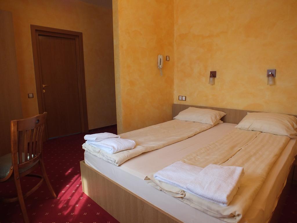 Motel Vector Acăţari Rum bild