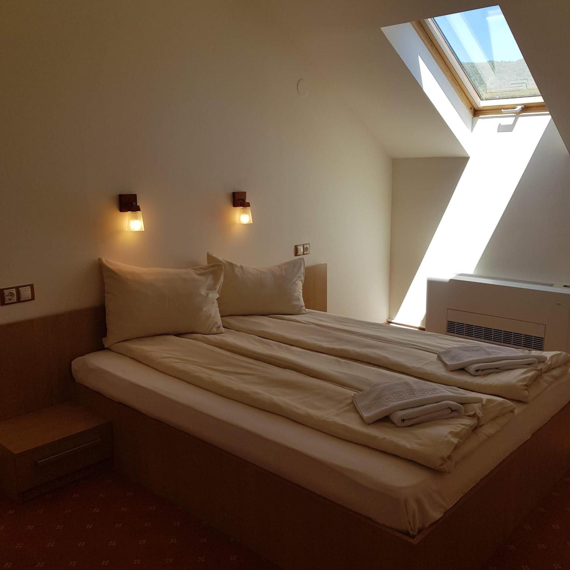 Motel Vector Acăţari Exteriör bild