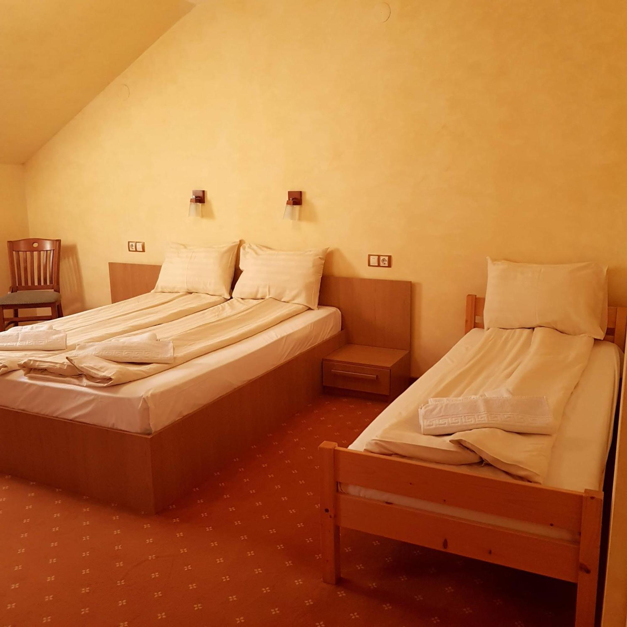 Motel Vector Acăţari Exteriör bild