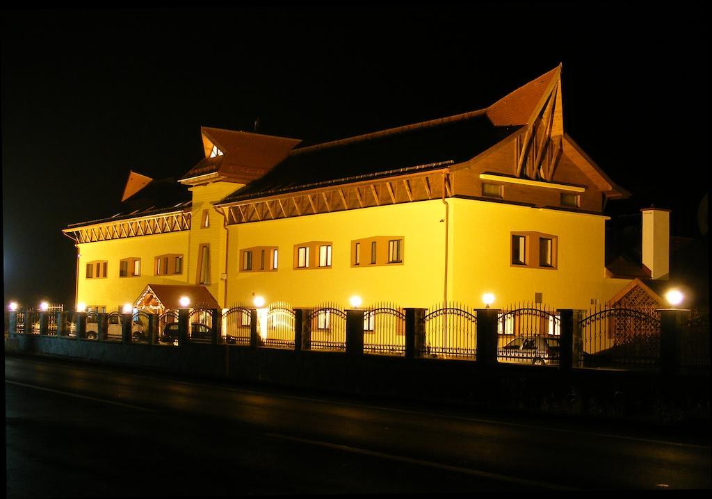 Motel Vector Acăţari Exteriör bild